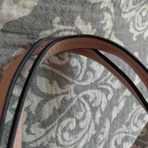 SOLD! ~Brand New! Beautiful Mauve Tote - Picture 6 of 7